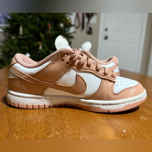 Women’s Nike Dunk Low Rose Wisper Sneakers - Picture 8 of 10